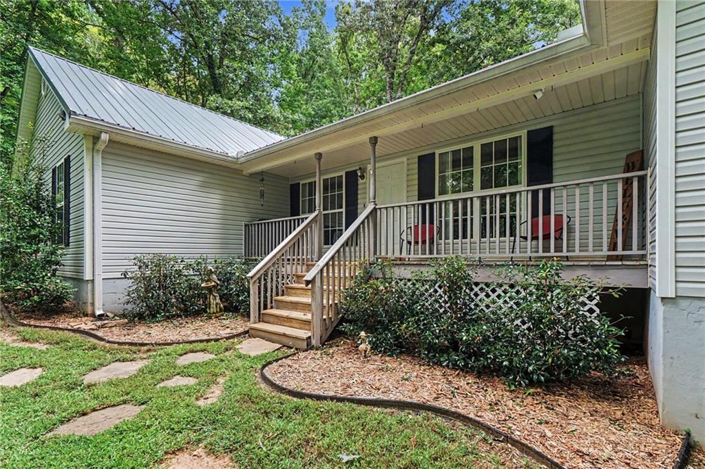 390 Cotton Tail Drive Property Photo 2
