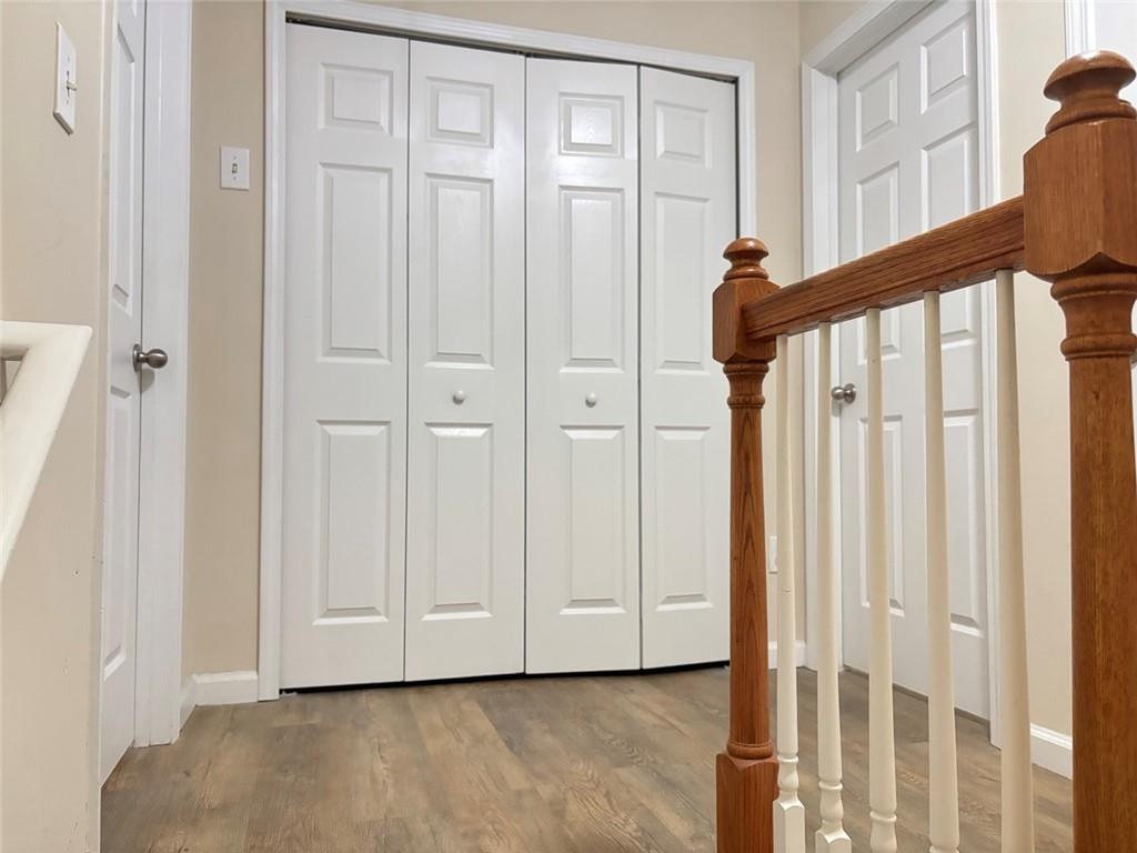 2215 Landing Walk Drive Property Photo 9