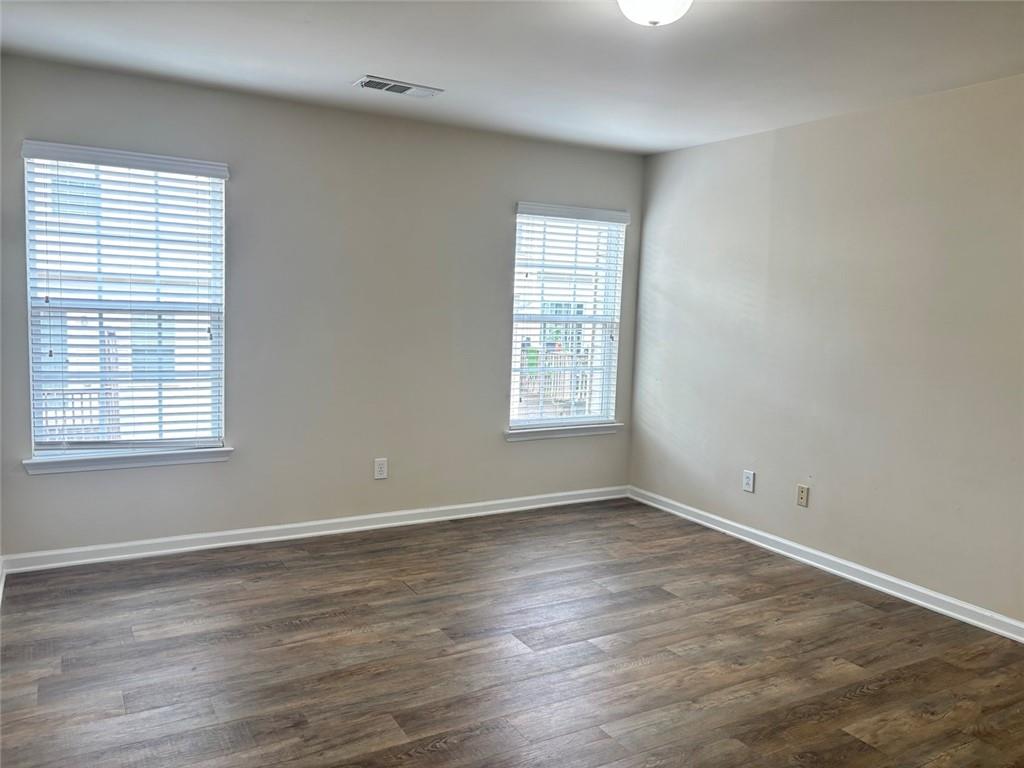 2215 Landing Walk Drive Property Photo 10