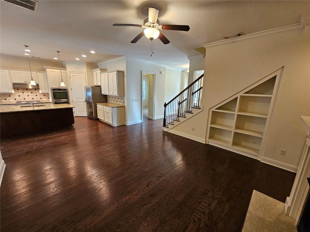 2104 Mcfarlin Lane Property Photo 3