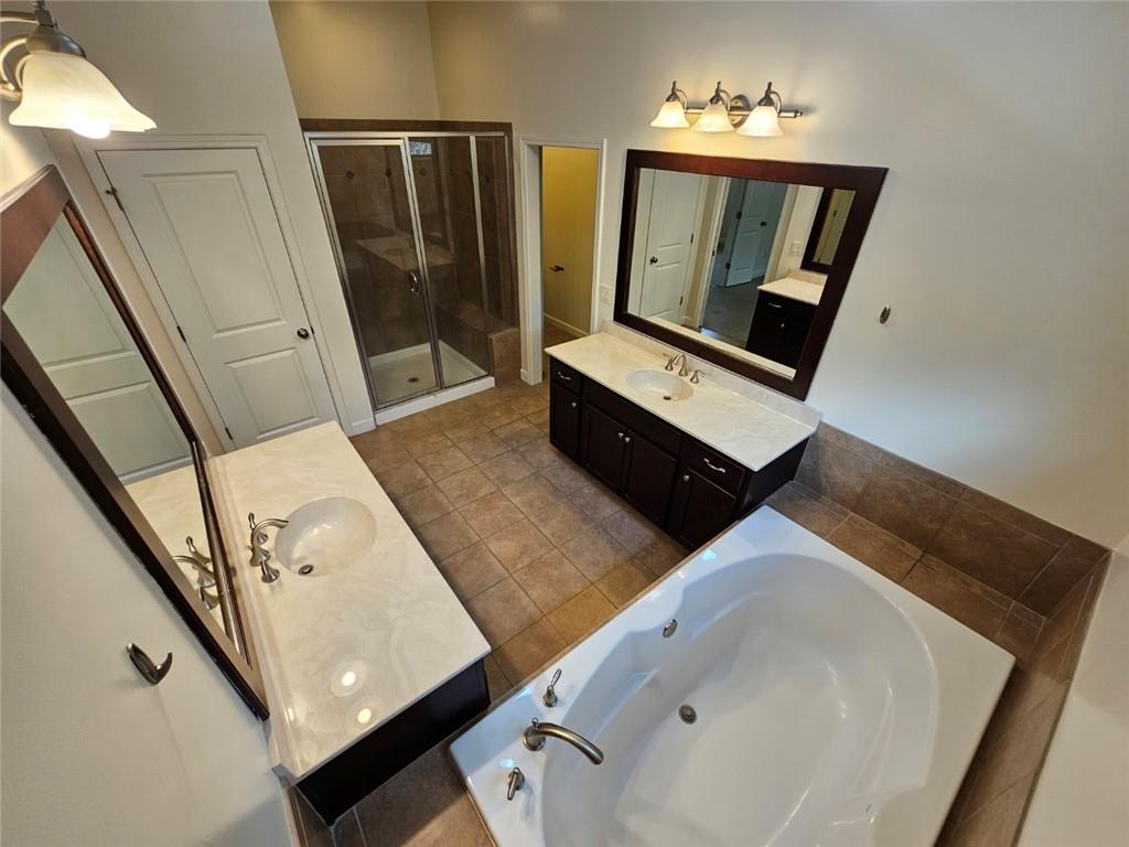 2104 Mcfarlin Lane Property Photo 23