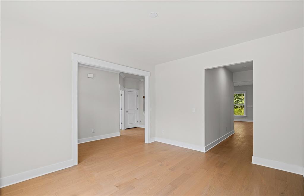 1606 Waterchase Drive Property Photo 8