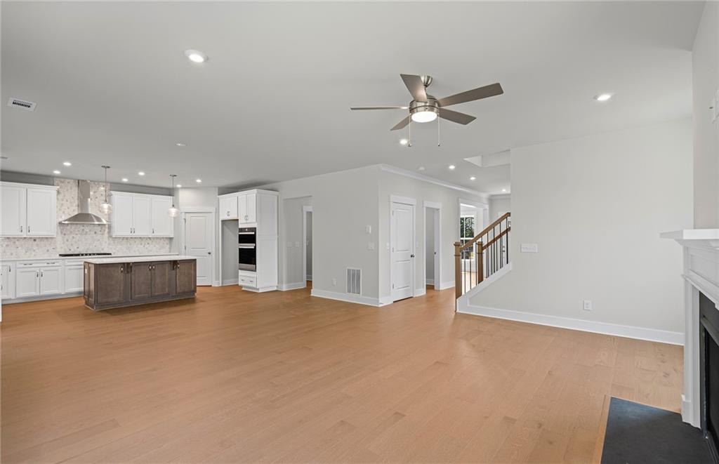 1606 Waterchase Drive Property Photo 12