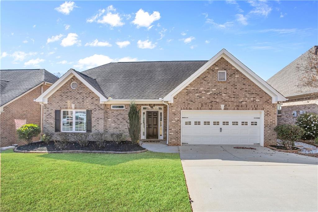 726 Retreat Woods Way Property Photo 1