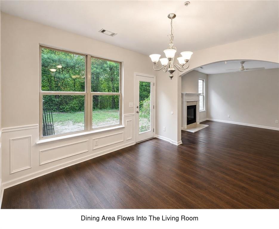 3432 Castleberry Village Circle Property Photo 4
