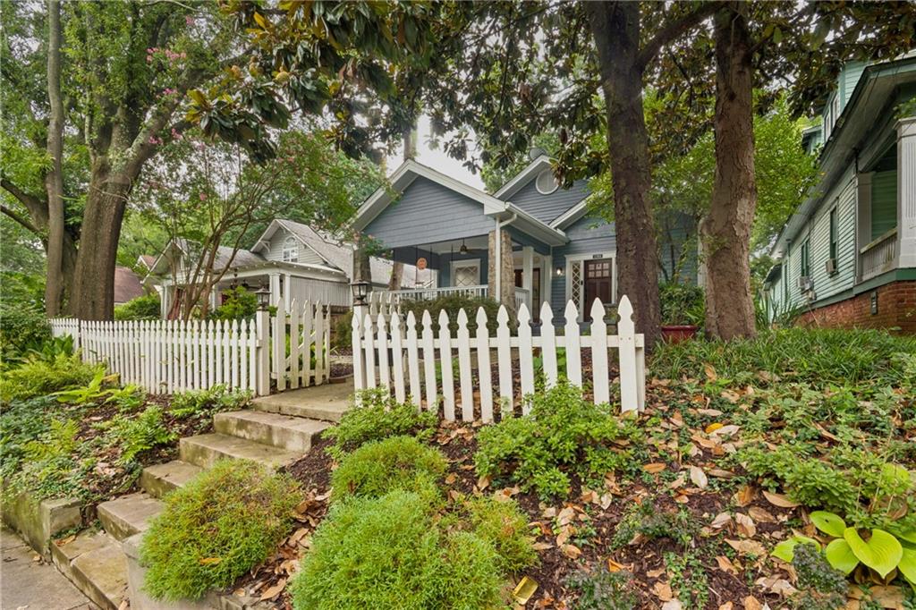 1301 Mclendon Avenue Ne Property Photo 2