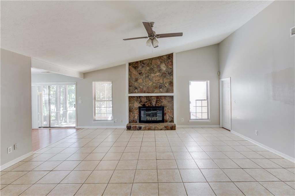 900 Pawnee Place Property Photo 4
