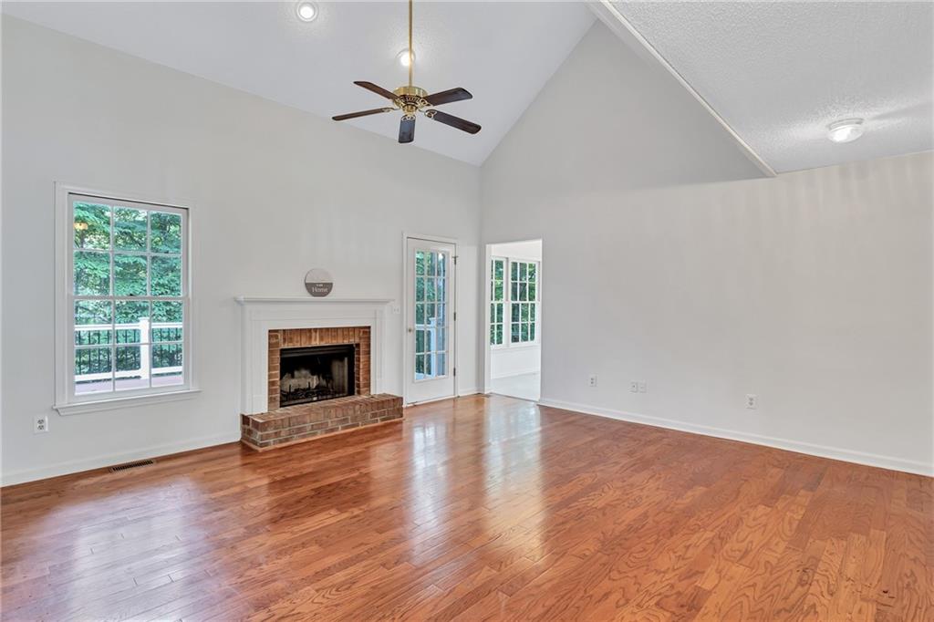 87 Alice Way Property Photo 8