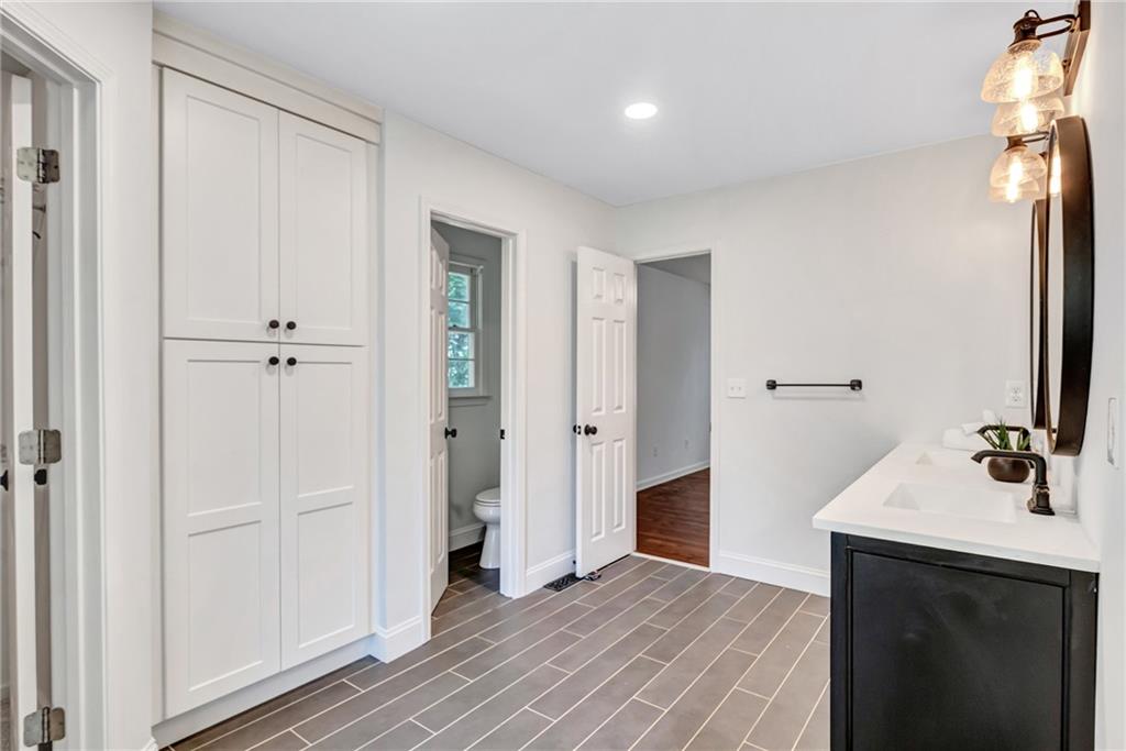 87 Alice Way Property Photo 24