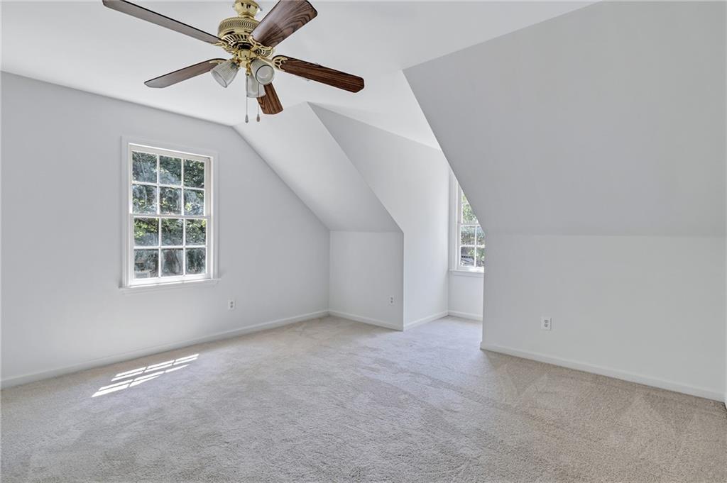 87 Alice Way Property Photo 33