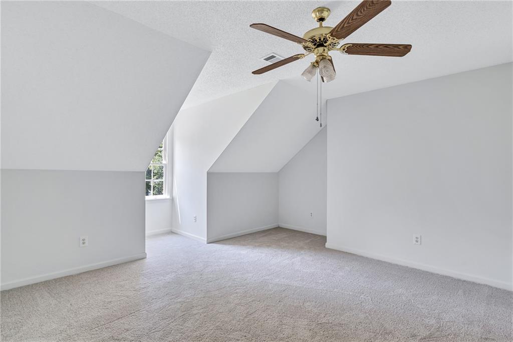 87 Alice Way Property Photo 34