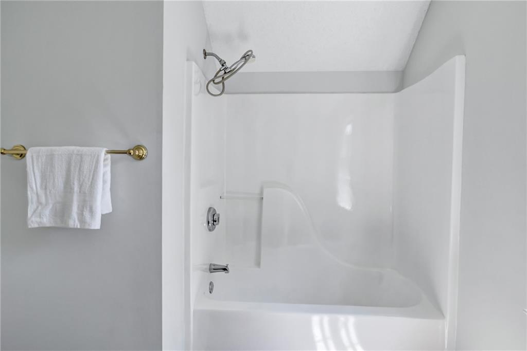 87 Alice Way Property Photo 38