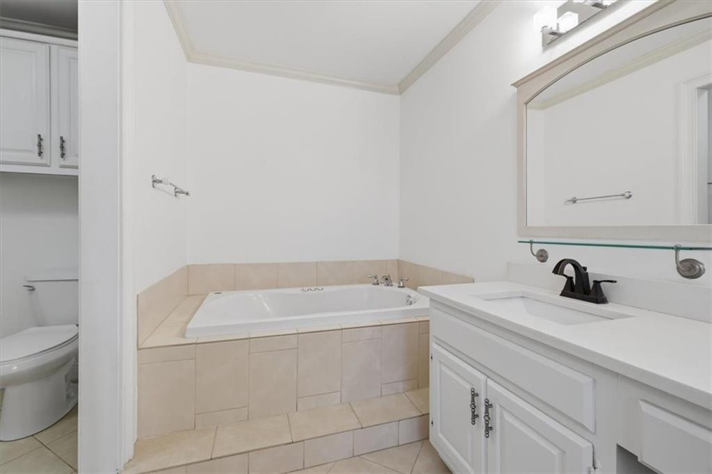 1826 Hermitage Place Property Photo 27