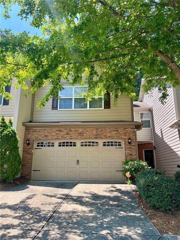 3232 Brockenhurst Drive Property Photo 1