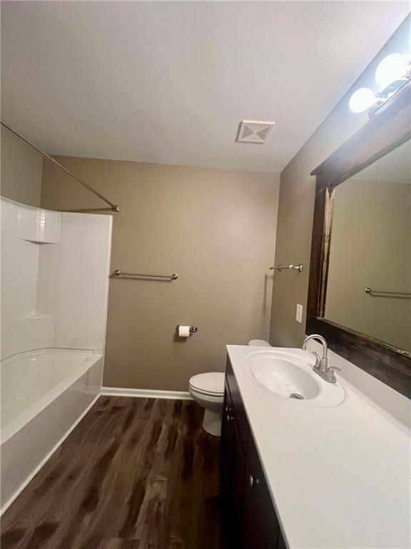 3232 Brockenhurst Drive Property Photo 16