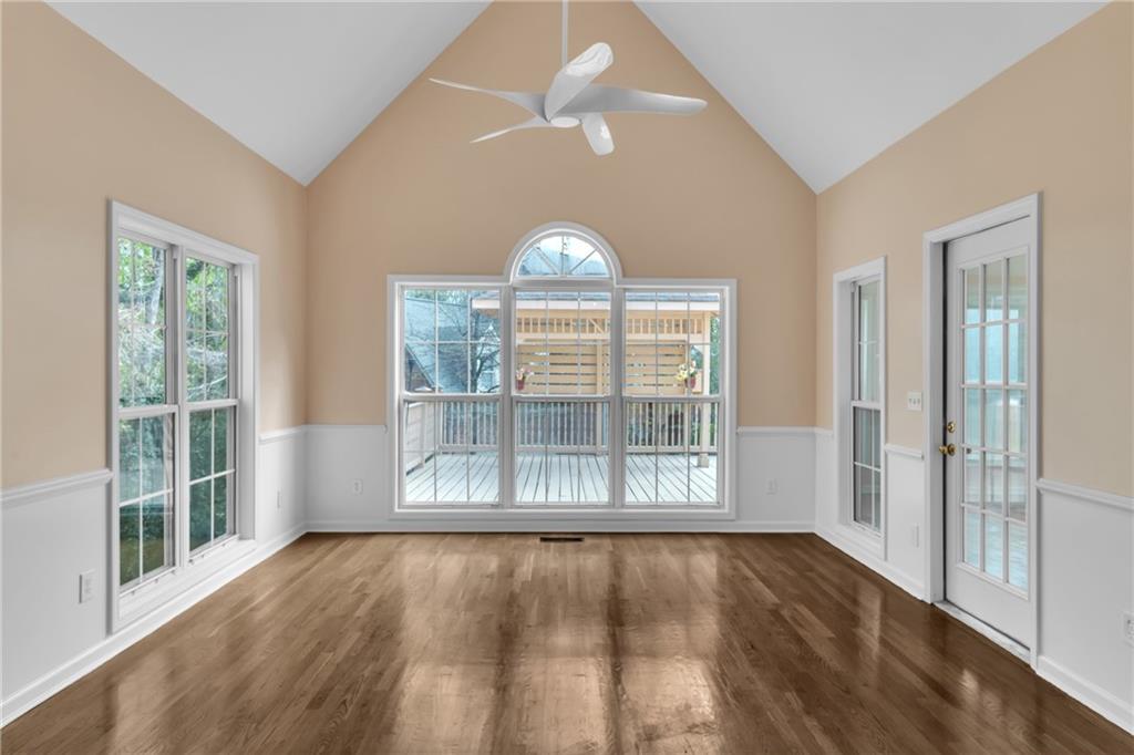 915 Chipley Court Property Photo 14