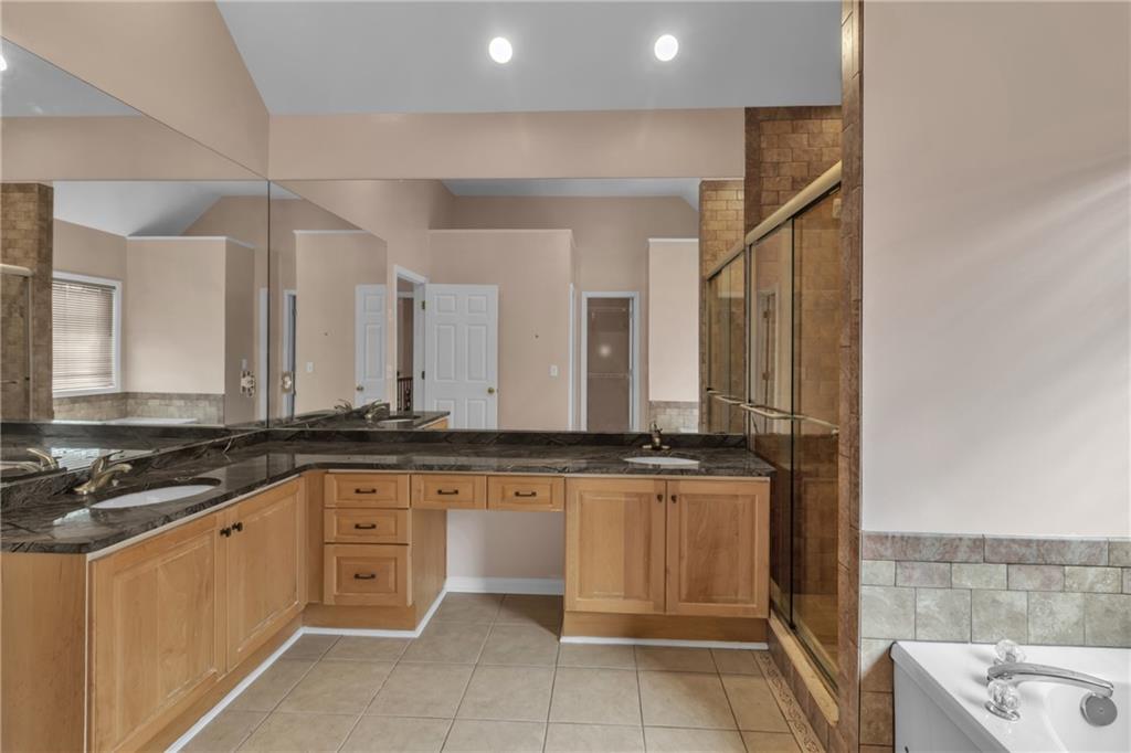 915 Chipley Court Property Photo 17