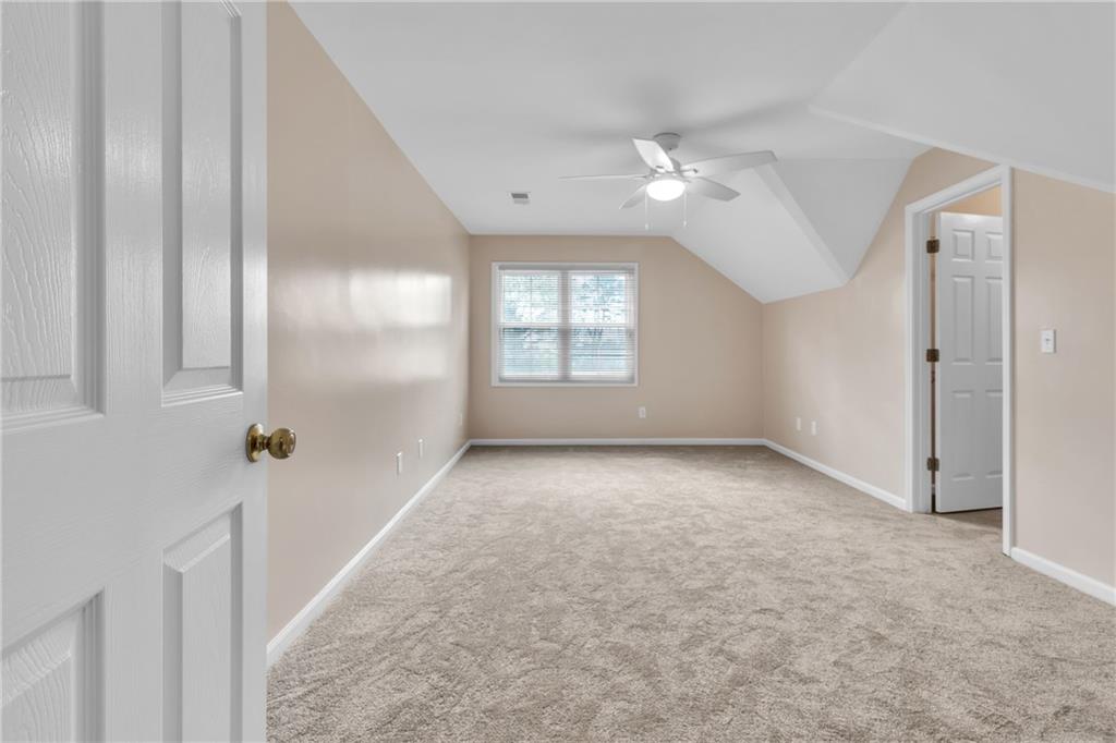 915 Chipley Court Property Photo 19