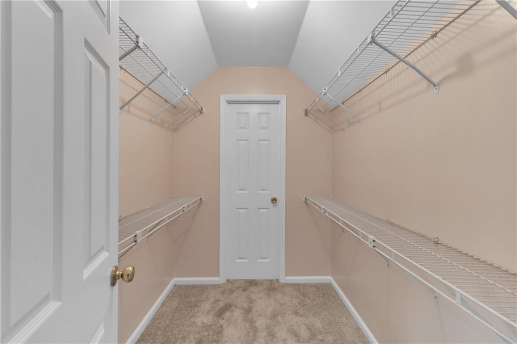 915 Chipley Court Property Photo 22