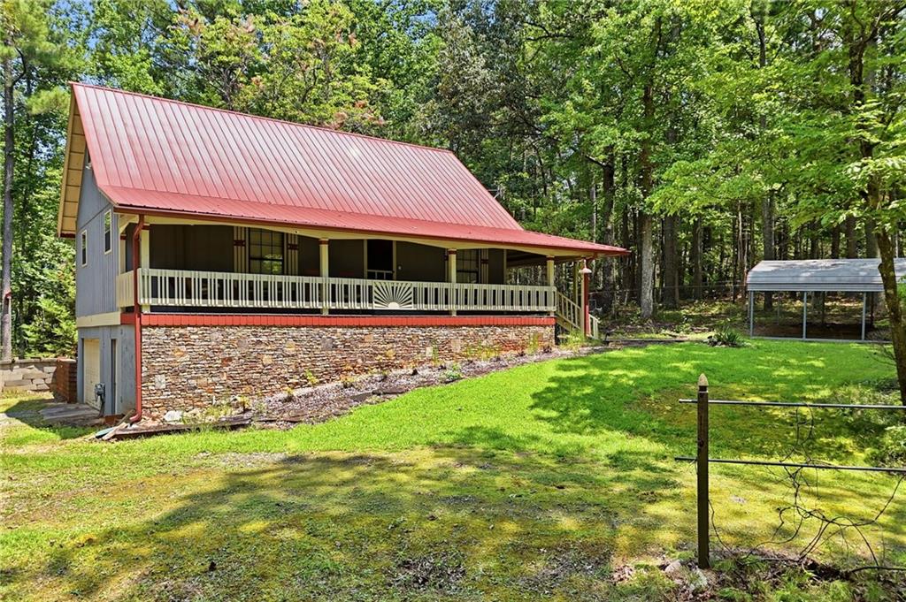 1525 Sperin Road Property Photo 8