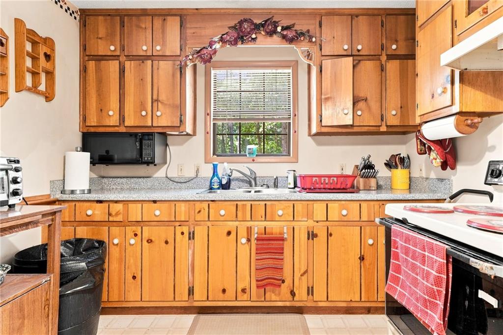 1525 Sperin Road Property Photo 21
