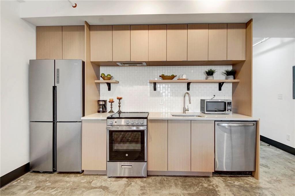 1805 Harvard Avenue Unit 305 Property Photo 8