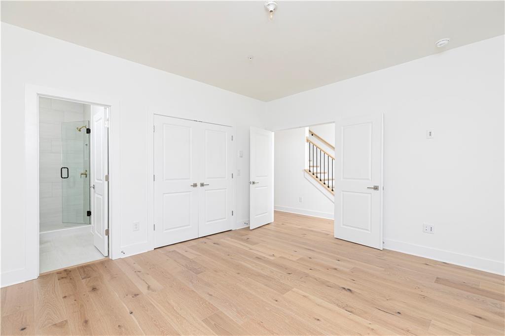 5000 Hartwell Place Property Photo 4