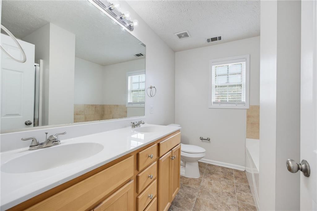109 Remington Place Drive Property Photo 9
