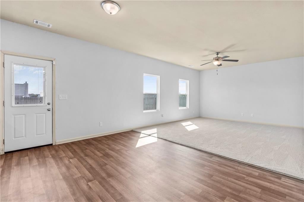337 Darling Lane Property Photo 6