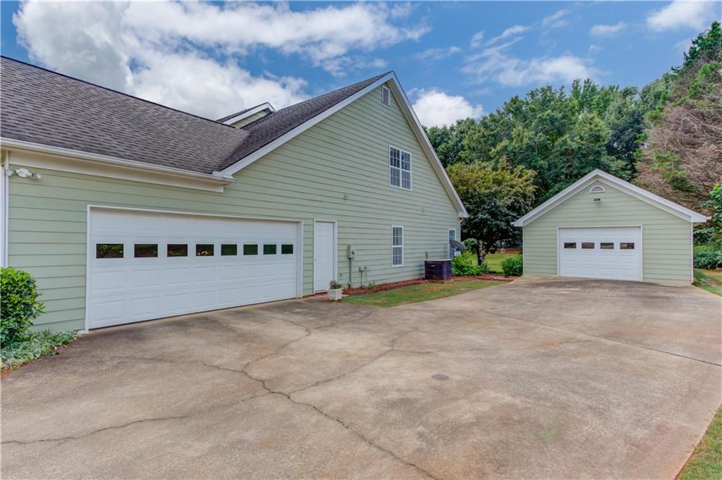42 Dumar Lane Property Photo 42