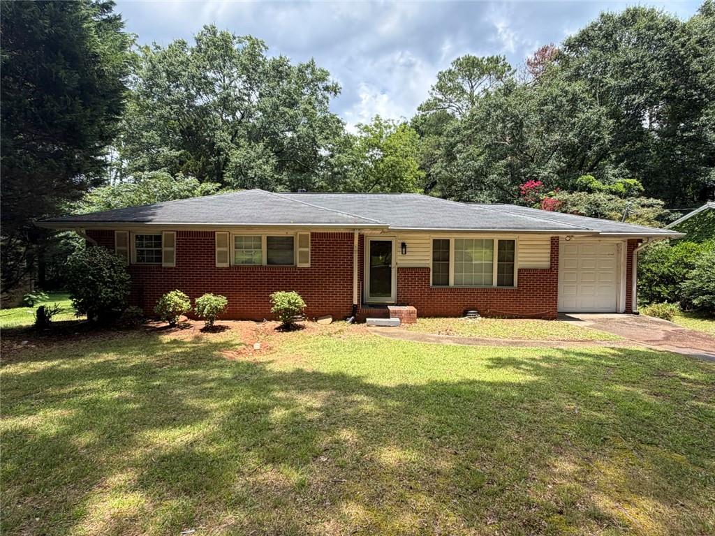 2726 Hollywood Drive Property Photo 1