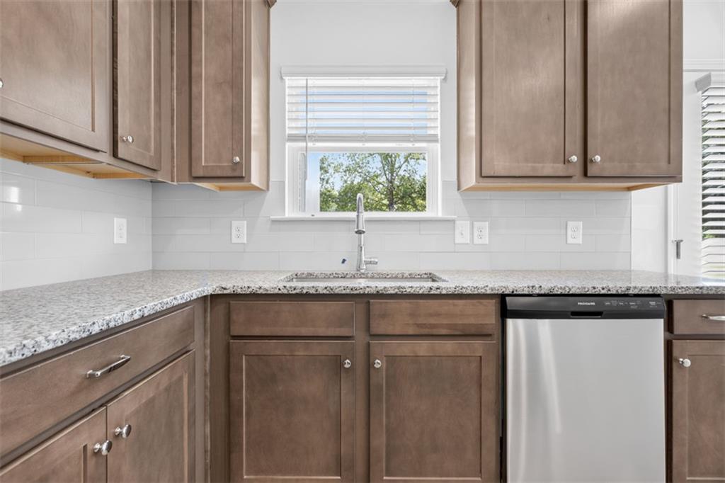 117 Summerfield Place Drive Property Photo 15