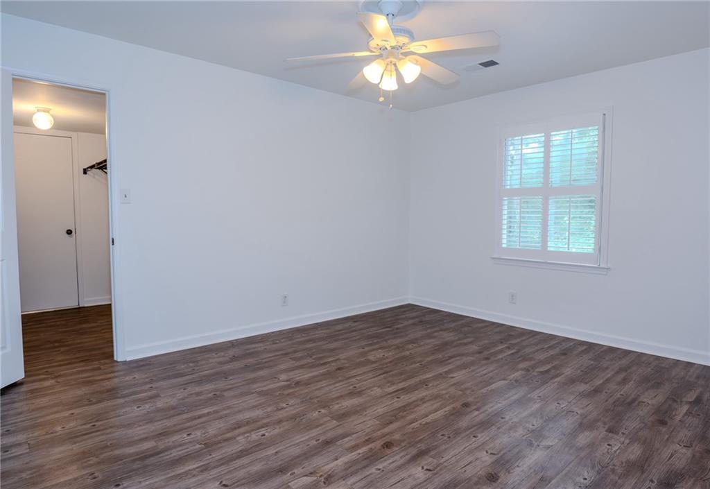 557 Daisy Nash Drive Sw Property Photo 10