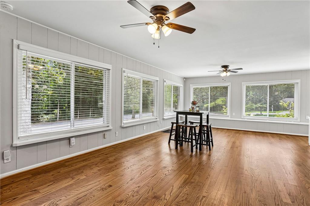 305 Oak Avenue Property Photo 8