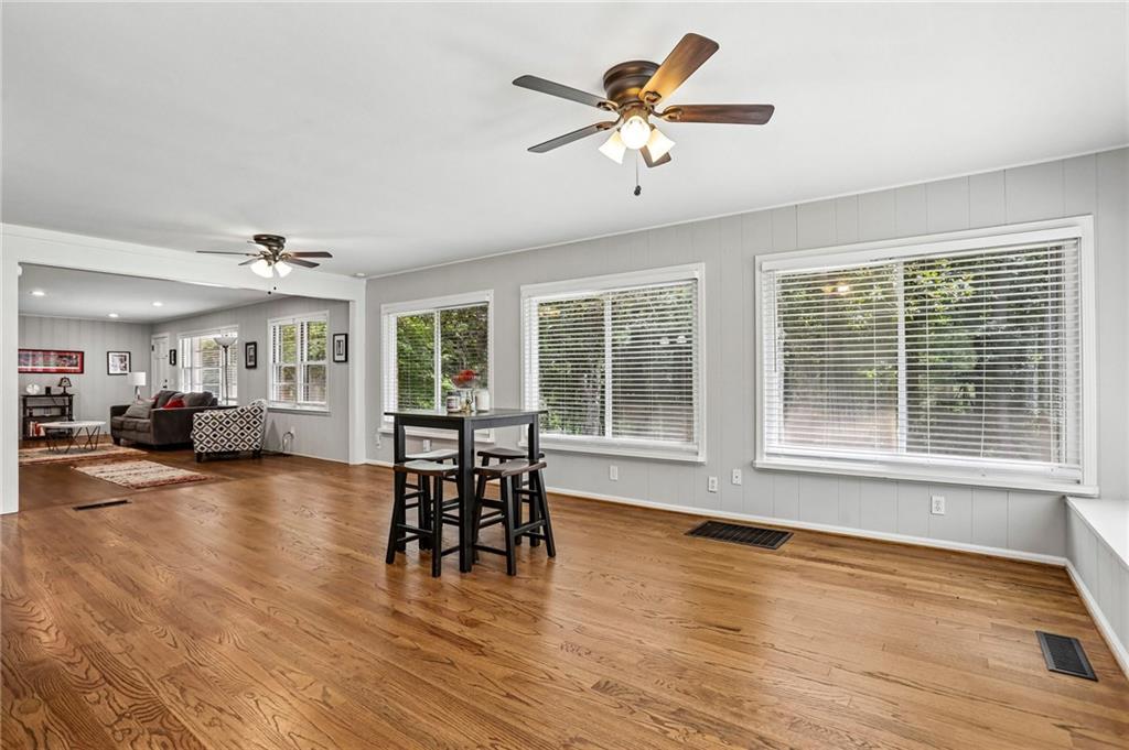 305 Oak Avenue Property Photo 9