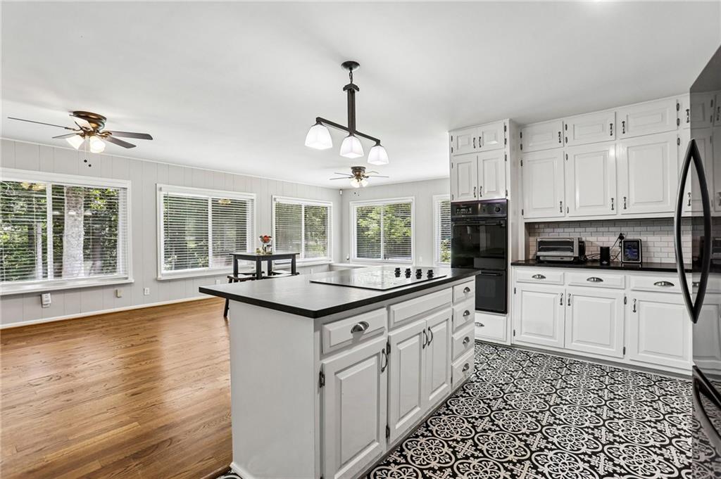 305 Oak Avenue Property Photo 13
