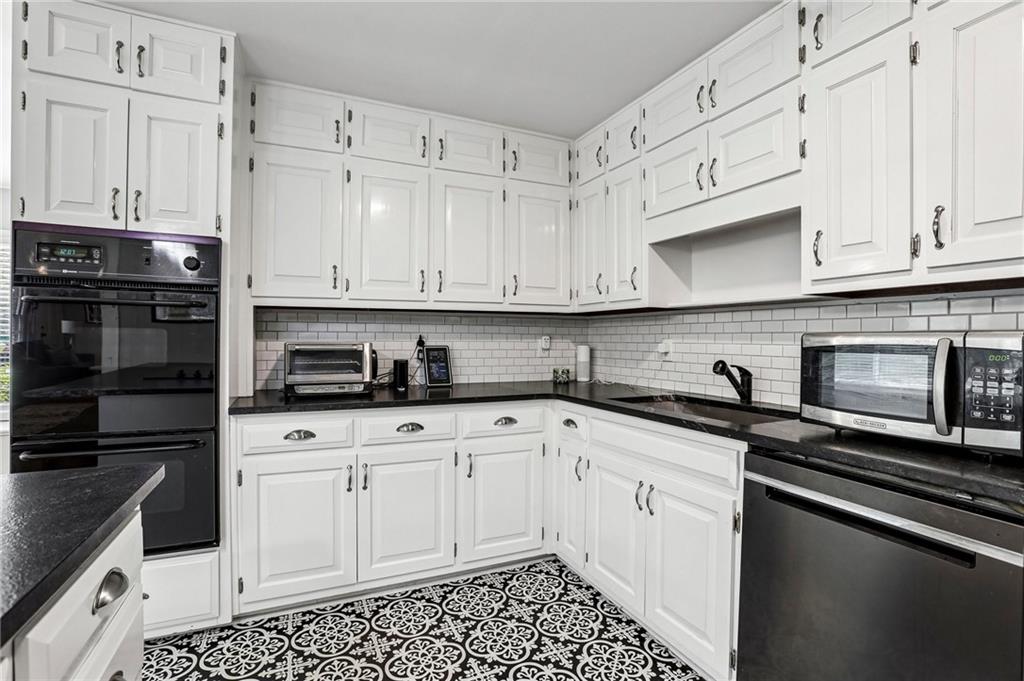 305 Oak Avenue Property Photo 15