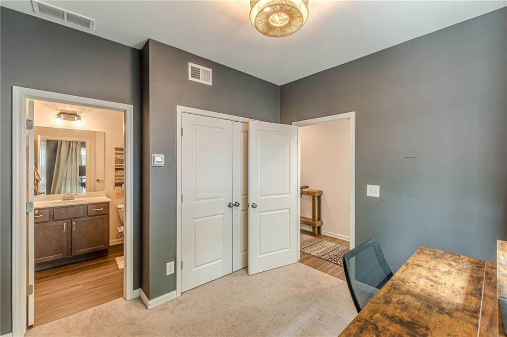763 Dunlop Way Property Photo 36
