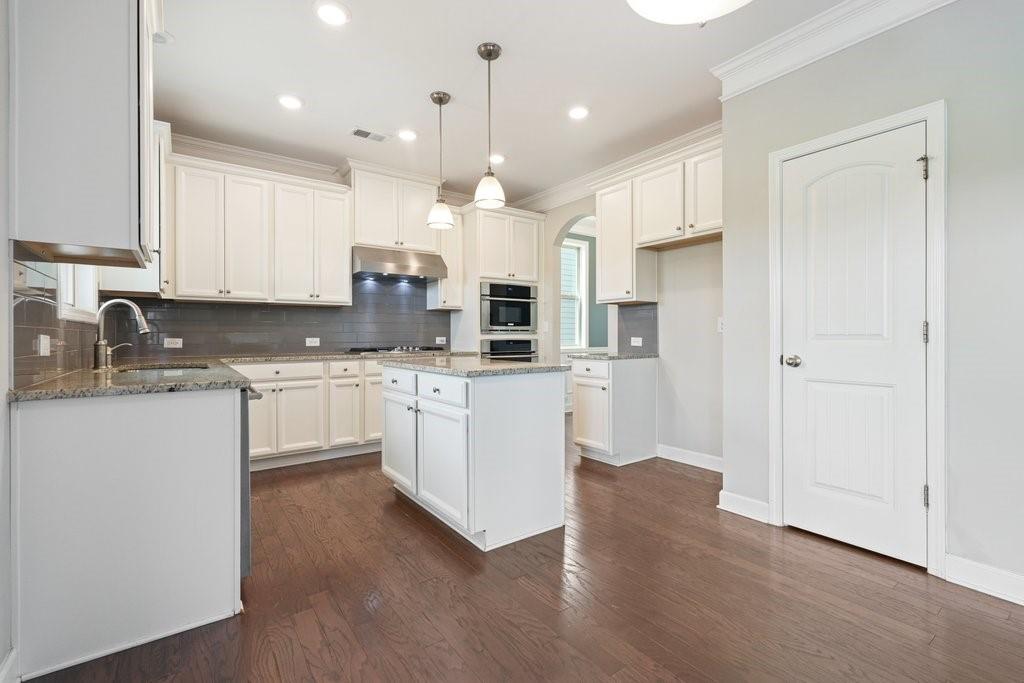 522 Rosemont Avenue Property Photo 6