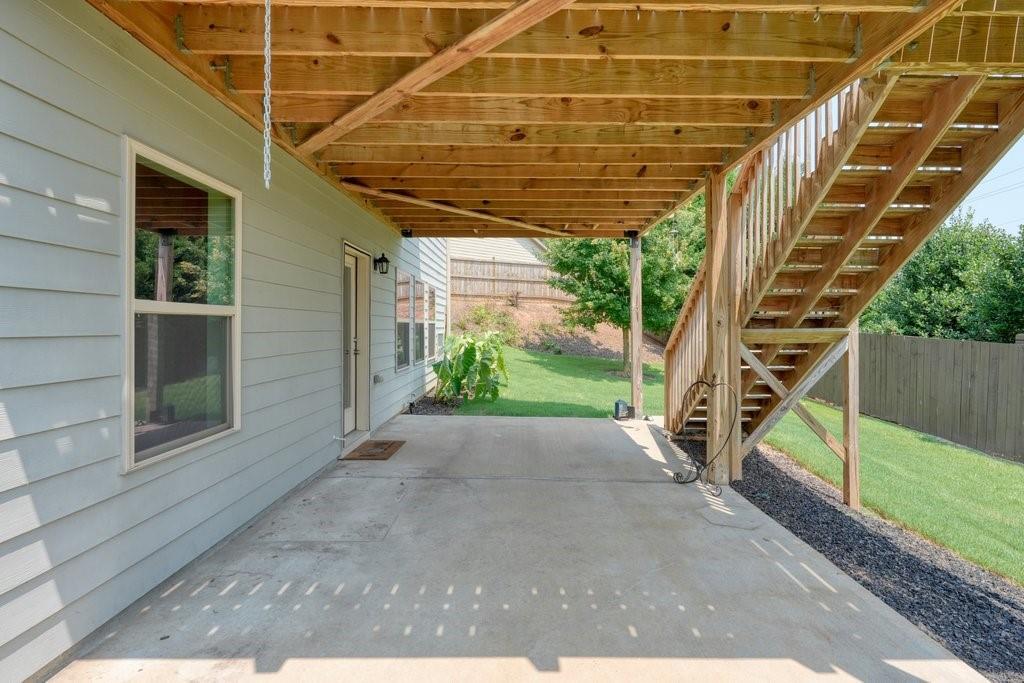 522 Rosemont Avenue Property Photo 35