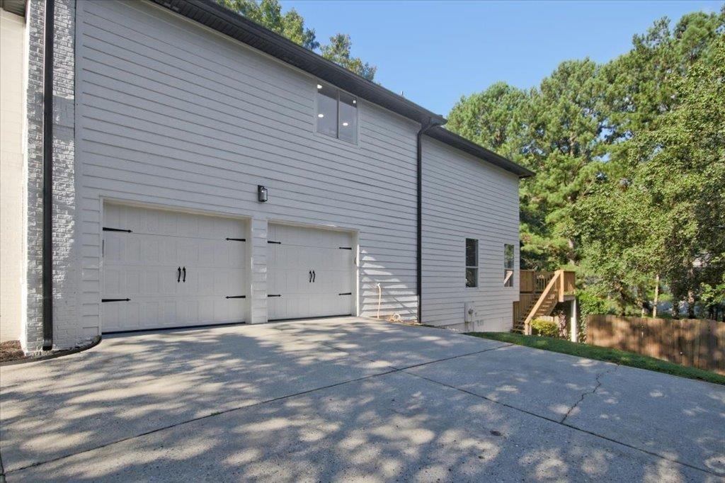 1089 Crooked Creek Road Property Photo 6