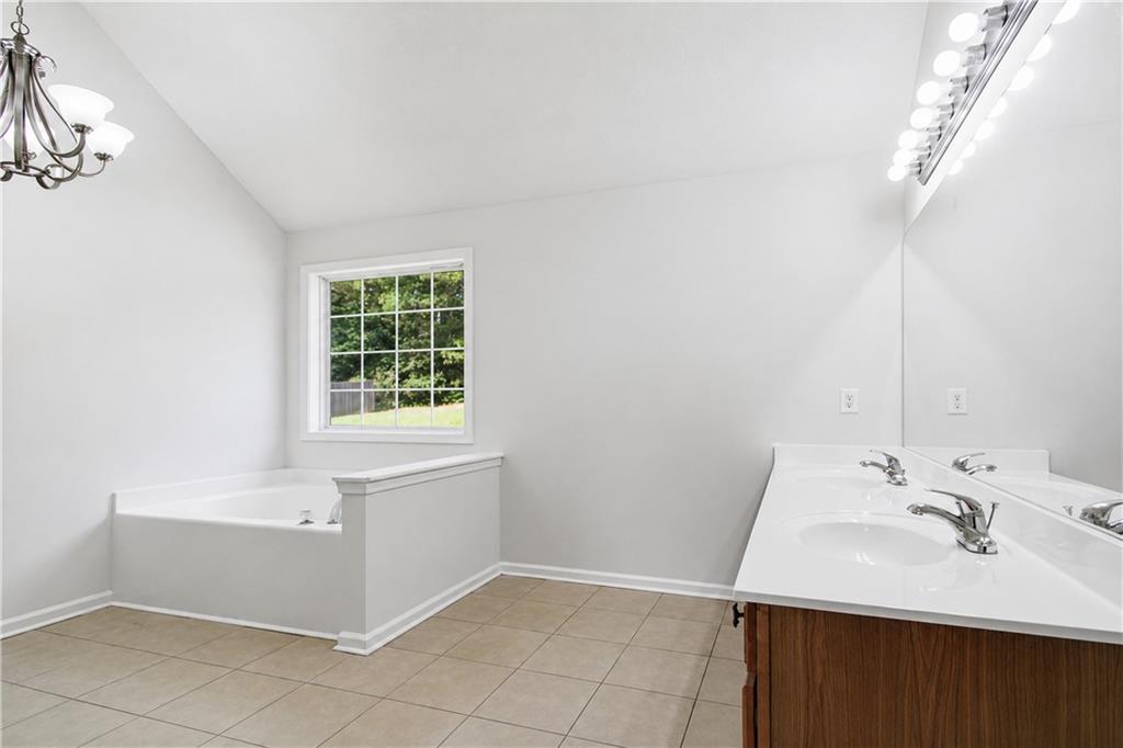 225 Avonlea Drive Property Photo 29