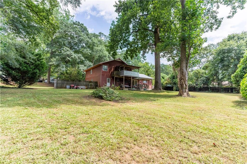 111 Willow Property Photo 4