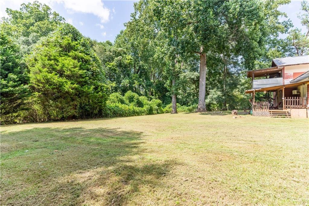 111 Willow Property Photo 6