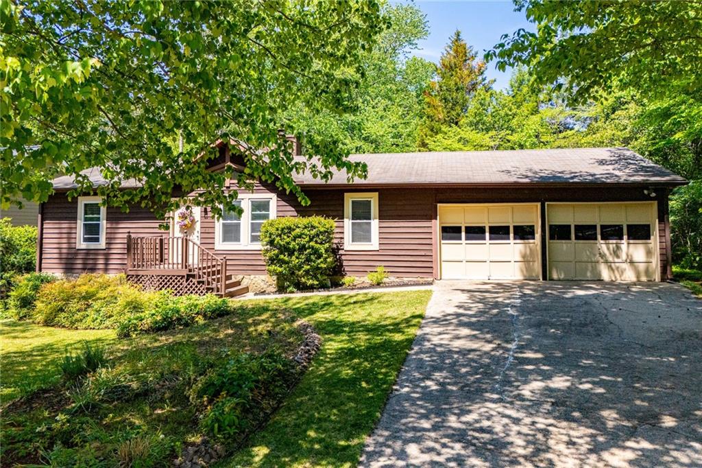 1385 Lakeview Parkway Property Photo 8