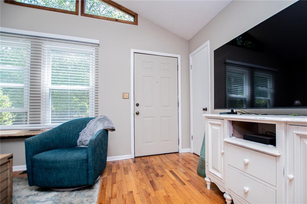 1385 Lakeview Parkway Property Photo 16