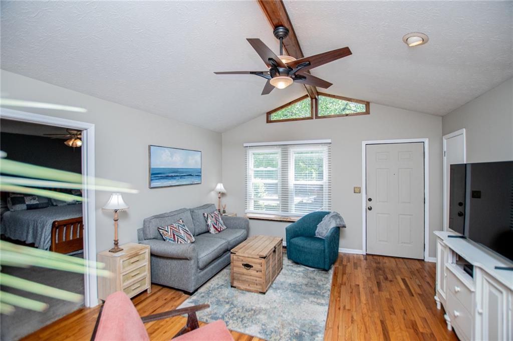 1385 Lakeview Parkway Property Photo 23
