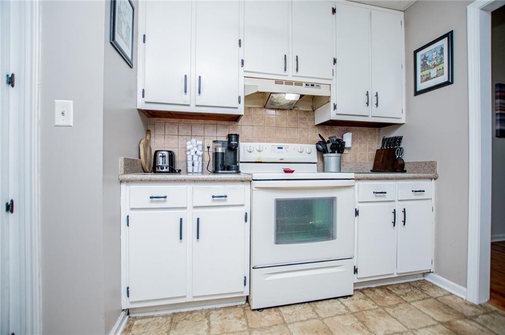 1385 Lakeview Parkway Property Photo 29