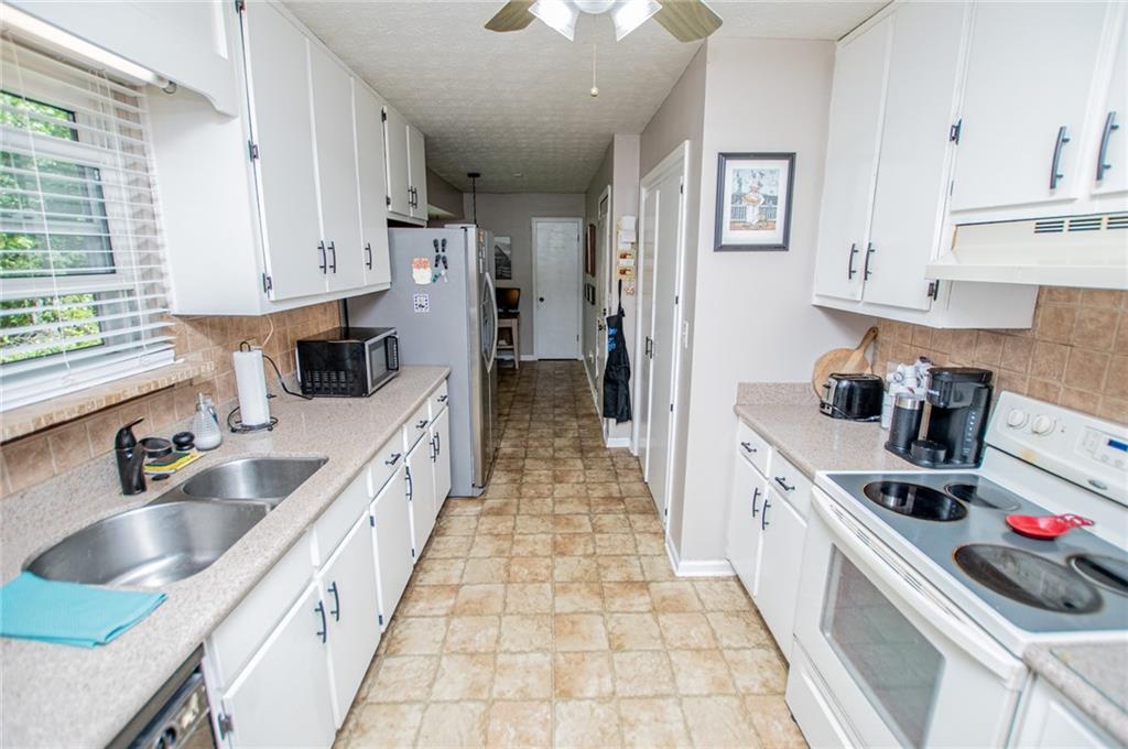 1385 Lakeview Parkway Property Photo 30