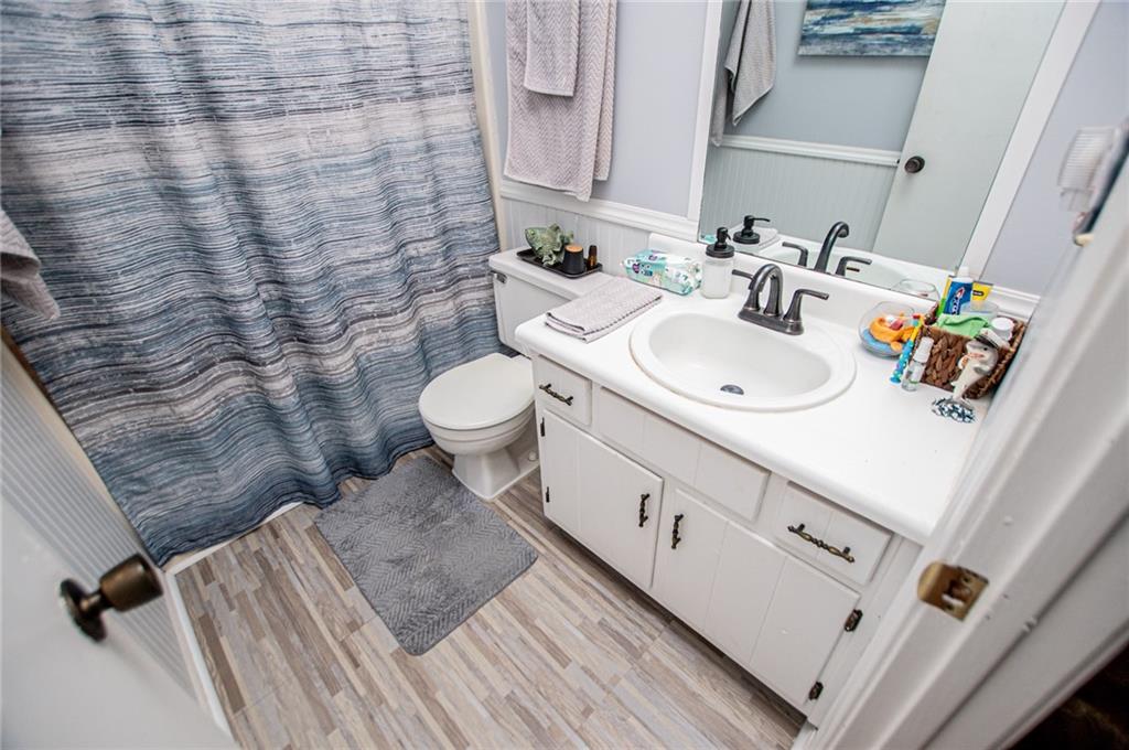 1385 Lakeview Parkway Property Photo 52